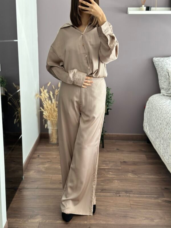 Ina – Ensemble satiné taupe