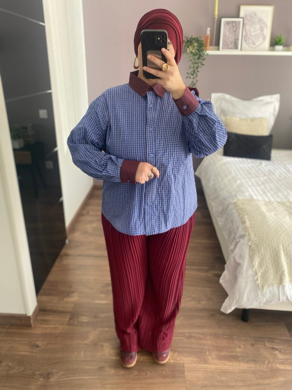 Pantalon plissé bordeaux – Image 2