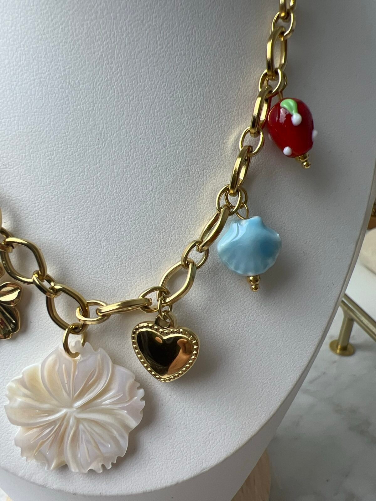 Collier breloque coloré – Image 3