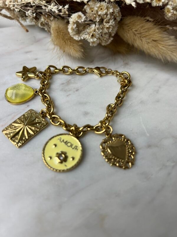 Bracelet breloque amour jaune