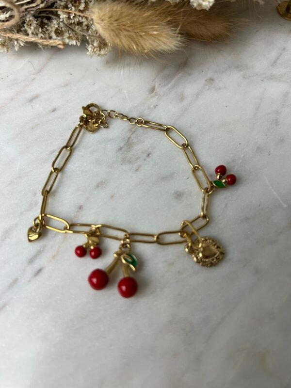 Bracelet cherry