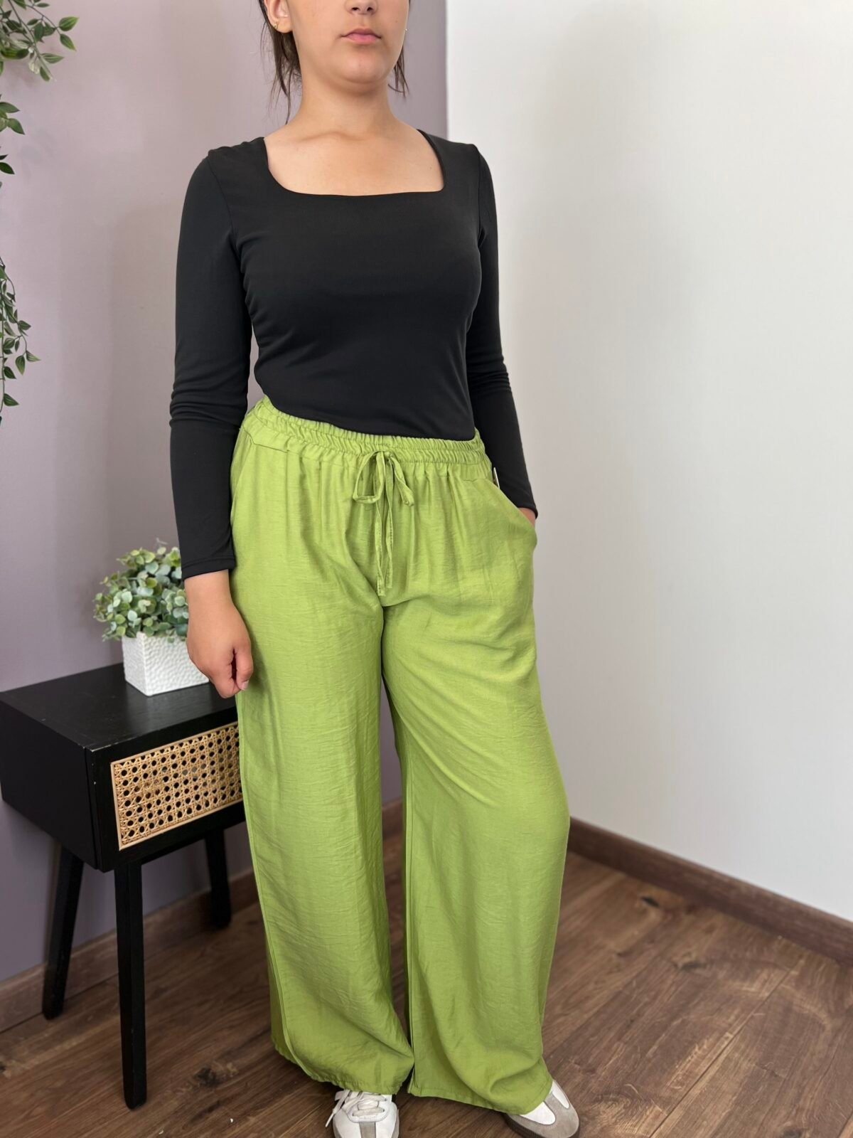 Pantalon Ilyna vert pomme – Image 2