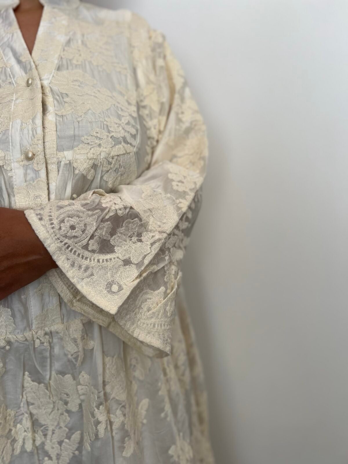 Robe dentelle écru – Image 2