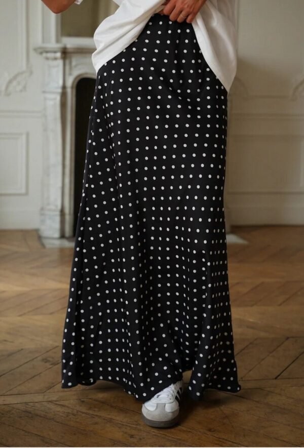 Jupe à pois noire