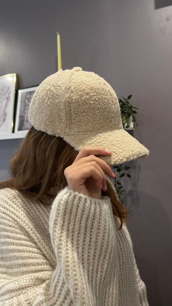 Casquette fourrure beige