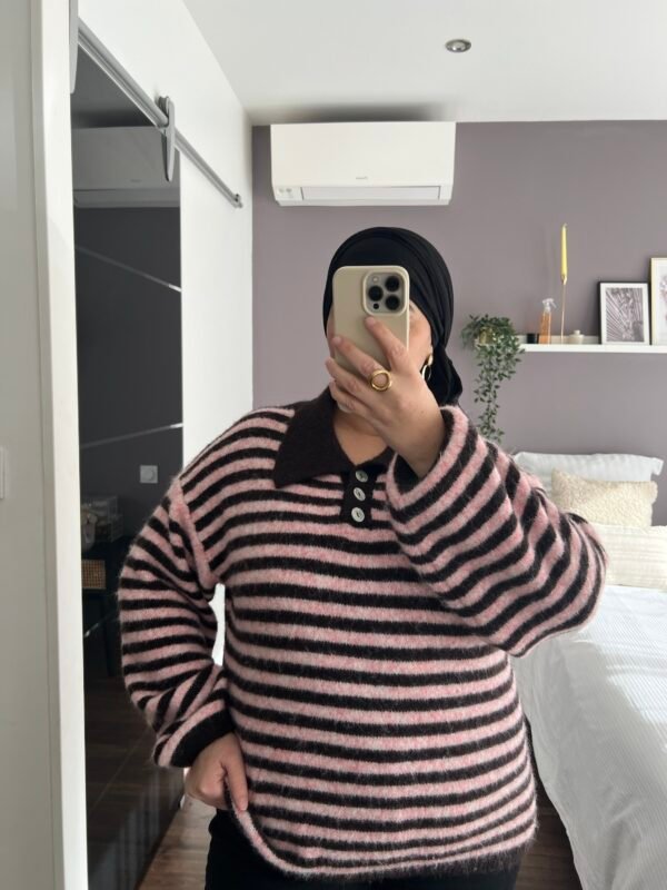 Pull rose rayures fines