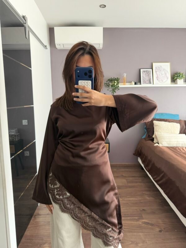 Pull asymétrique dentelle marron