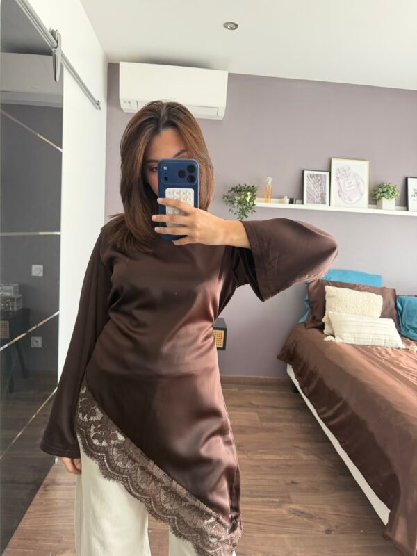 Pull asymétrique dentelle marron
