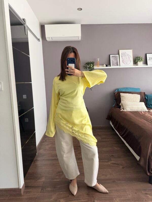 Jean Barel Livia cropped