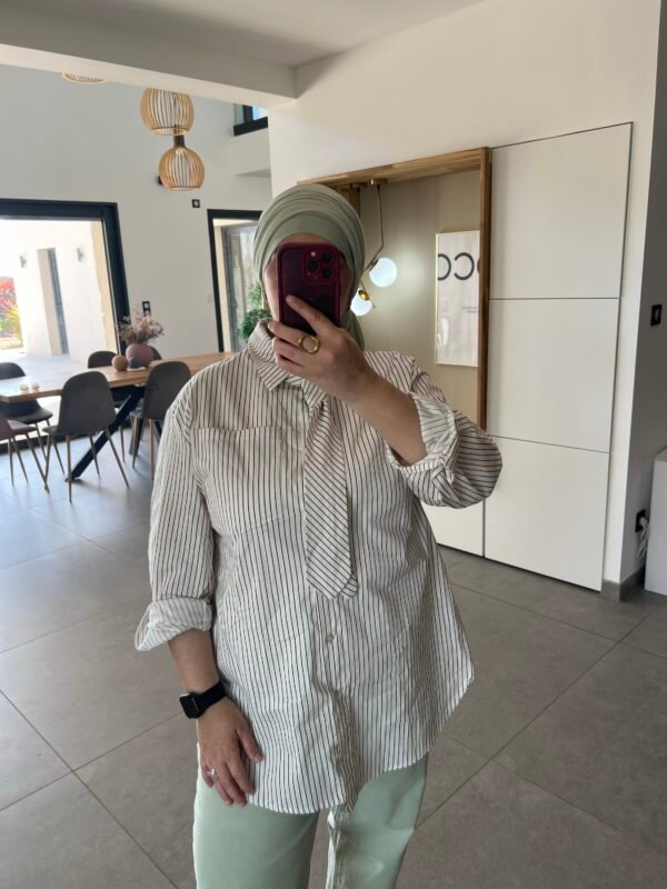 Chemise blanche cravate