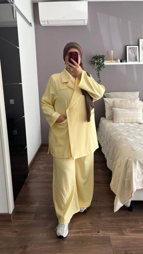 Ensemble blazer jaune