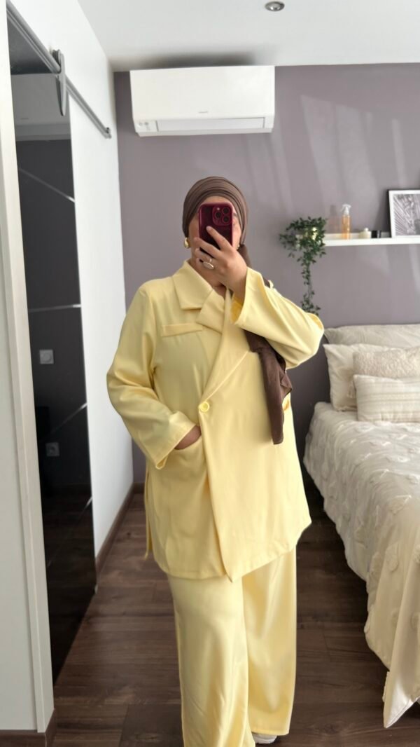 Ensemble blazer jaune