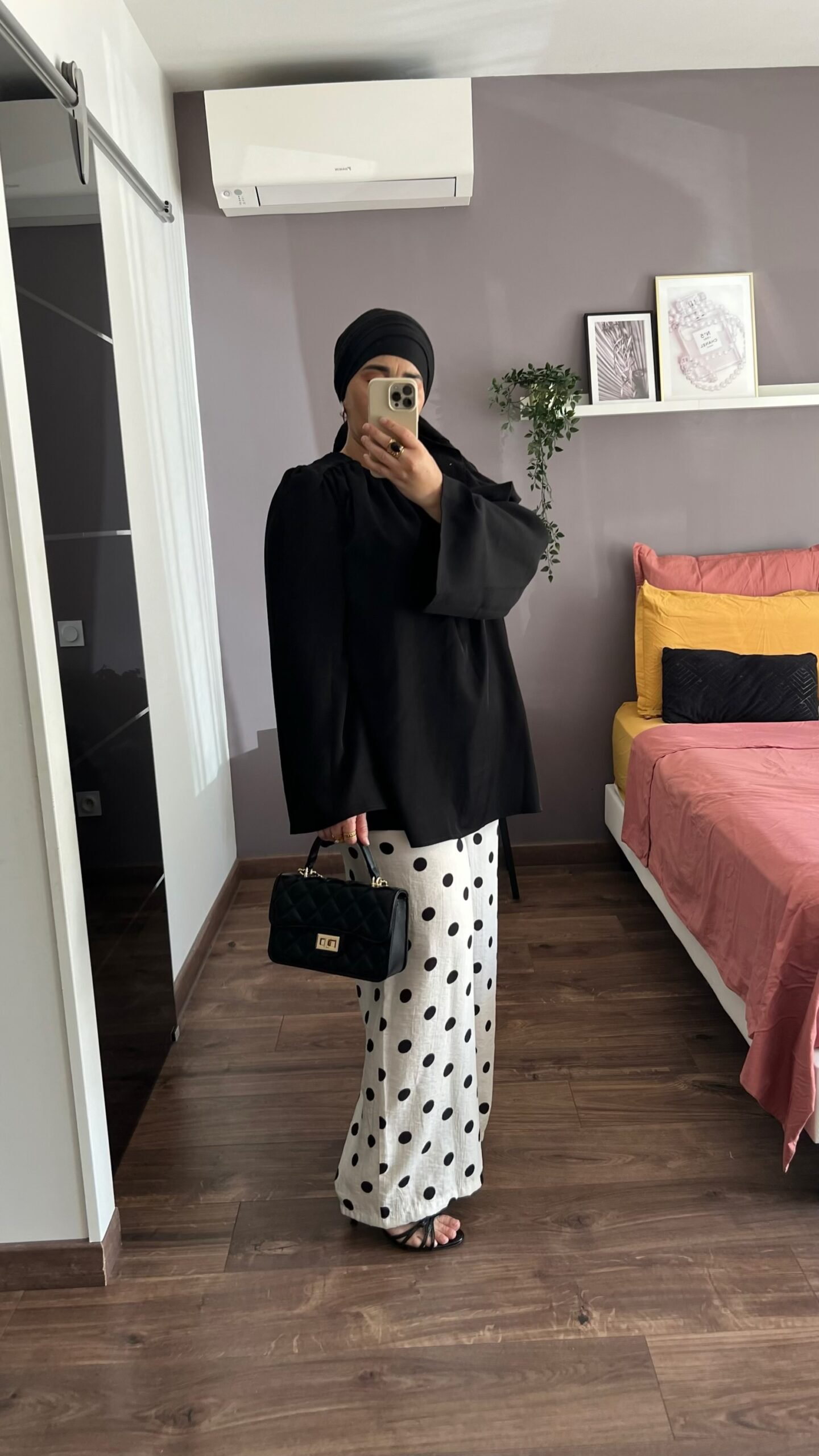 Pantalon blanc à pois – Image 2